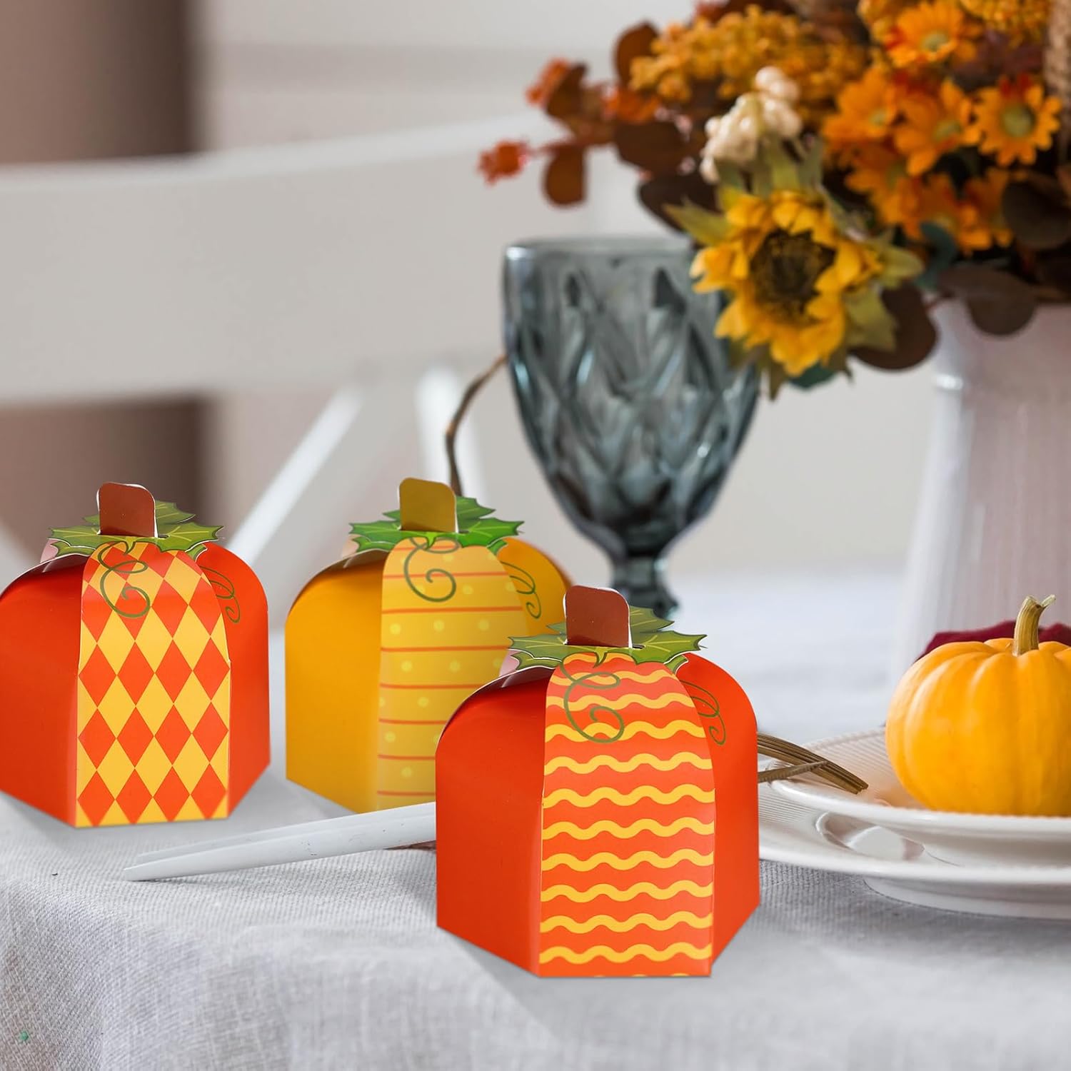 Cholemy 30 Pcs Pumpkin Party Favor Box
