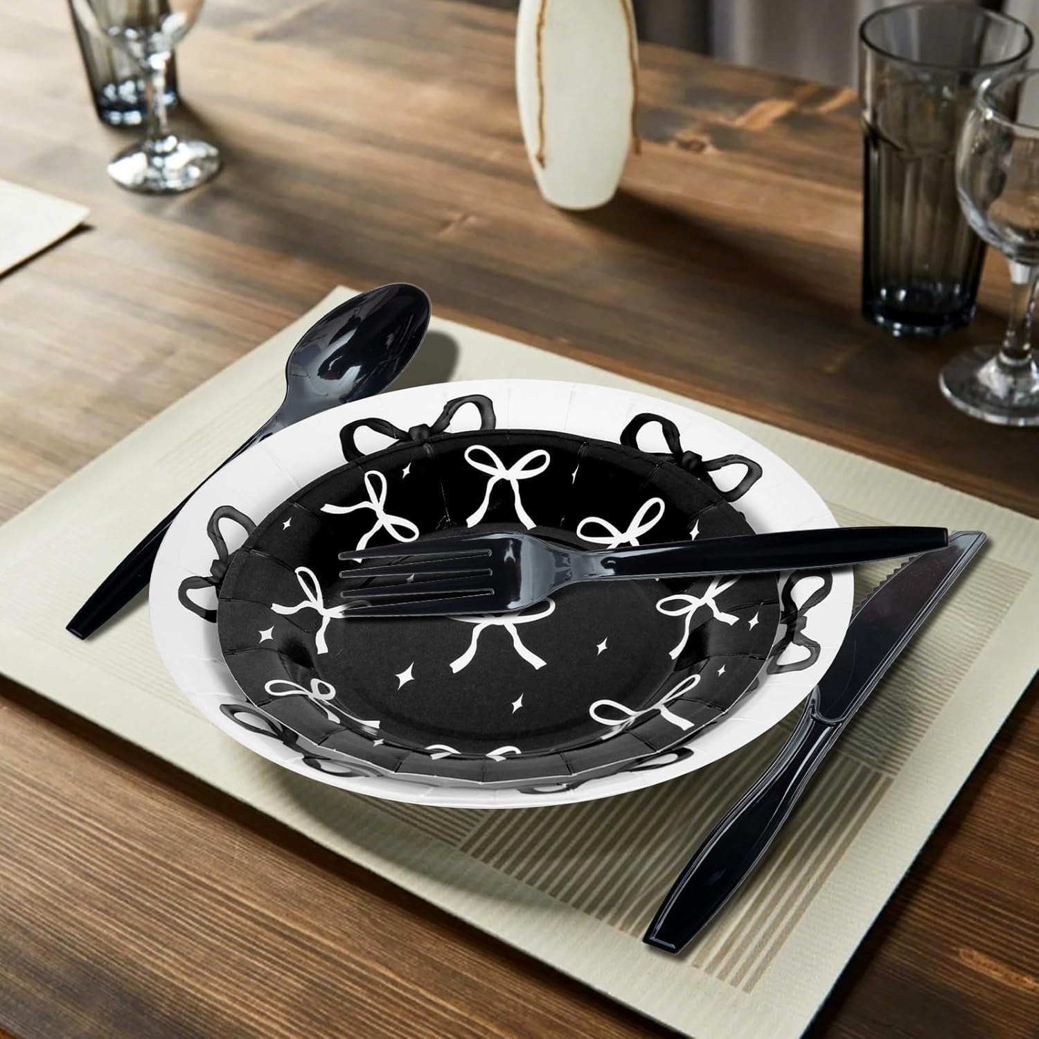 Ouvibor 168 Pcs Black Bow Party Tableware Set for 24 Guests