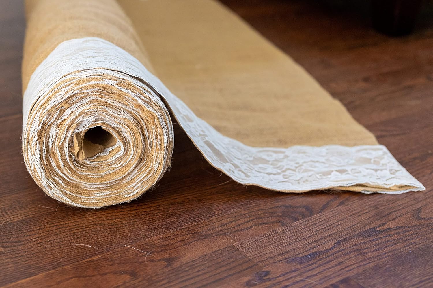 AAYU Burlap Aisle Runner 40 x 30ft with Ivory Lace